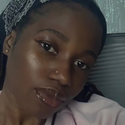 |GOD❤️🌎| |Unapologetic Christian| |Addicted to content| |Feminism| |The girl who lives under a blanket| |Allergic to everything| Maverick City Stan🔥|