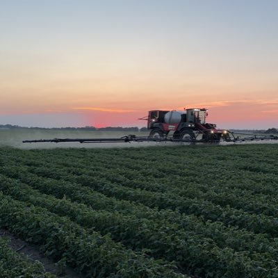 Husband and Dad. Corn, Popcorn, and Soybean farmer in Central Nebraska. UNL Alum.