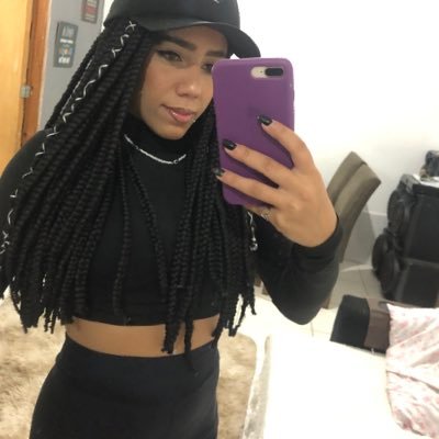 Milenaa_Leite's profile picture. Torna-te aquilo que és.🍀