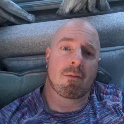 Linguist, Green | 🇬🇧 🇪🇸 🇫🇷 🇮🇹 🇵🇹 🏳️🌈 🇸🇪 | Spaniels and other dogs | Chronic optimist
@Percy4918@mastodonapp.uk