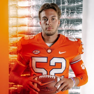 Linebacker @ Clemson University @ barstool athlete‼️