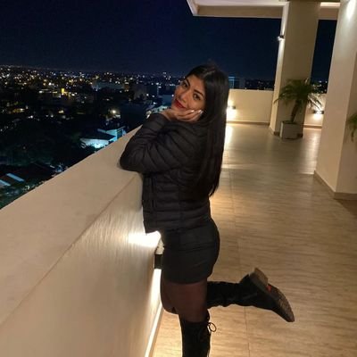 maeuge_paredes's profile picture. sobrevivo por pura ansiedad