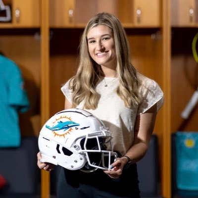 Probably listening to Taylor Swift. | @MiamiDolphins Communications. | @ohiou alumna.