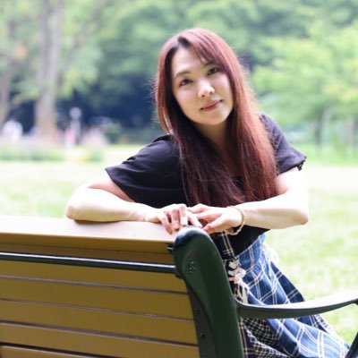 voice actor/narrator. ケンユウオフィス所属の声の人。歌とダンスも大好き! 日本語/English。好き→アリス📚いちご🍓BWミュージカル🎶恐竜🦖ハリポタ💫縄文🔍3段トレイのアフタヌーンティー🫖ラージャマウリ監督🏹映画Wicked💚🩷九龍城砦🐉