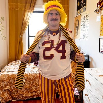 MN sports fan!! Who hates Iowa, F the Badgers, etc.