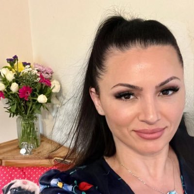 Fully qualified and insured Aesthetic Nurse.Doing Aesthetics Mobile,clinics and Beauty Centres 🫶🏼♥️🇹🇷🏴🇬🇧♥️🫶🏼👩🏻⚕️💉