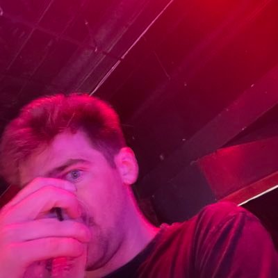 lllcatt's profile picture. lotta baggage but I pack light