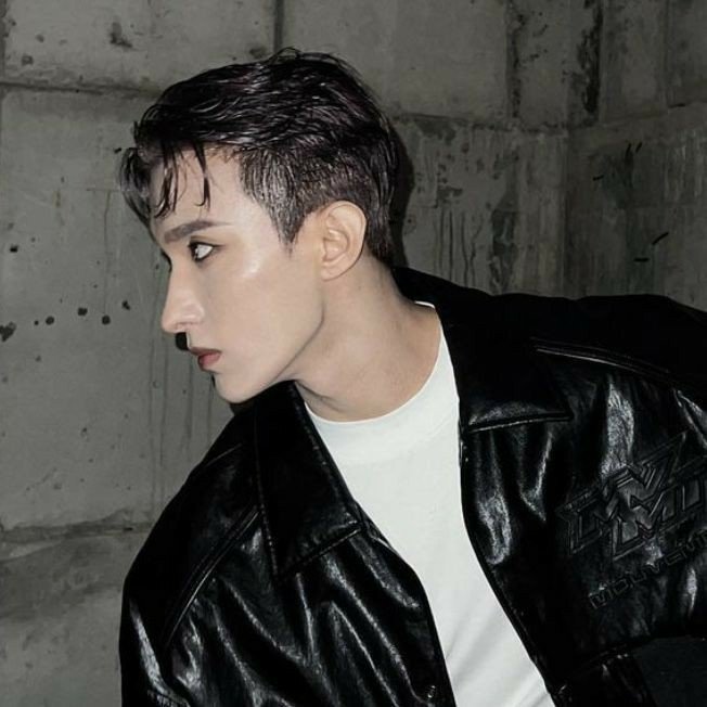 motoaviatrix's profile picture. i'm going to own this curse; and i'm gonna use this against you. whenever innocent blood is spilt, it'll be my father's blood—and you'll find me there.