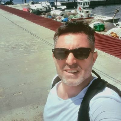 Beşiktaş. çarşı Mustafa Kemal Atatürk laik Türkiye cumhuriyeti 
yüzmek futbol  spor