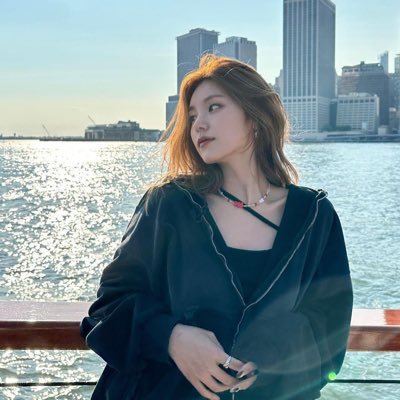🇵🇭#LIA: The weather in Manila is so nice || Yuna's || bini acc: @httpjaeloirin