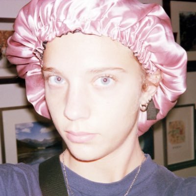 graciepie03's profile picture. balls