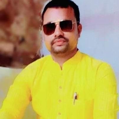 लेखक /कवि
समाजिक कार्यकर्ता
। ग्रामीण भारत के उत्थान के प्रति समर्पित प्रयाश।