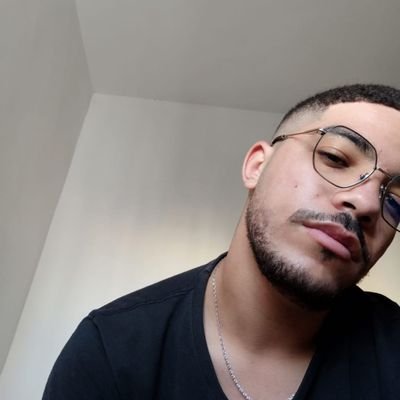 BilalRiad9's profile picture. 🤡🤡