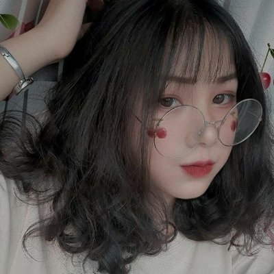 minytyeia's profile picture. Good friends, good books, and a sleepy conscience: this is the ideal life