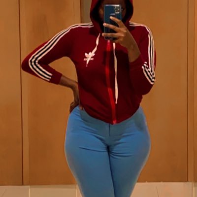 janaurybea's profile picture. am contented ✌️✌️ manchester united for lyf💖🦋