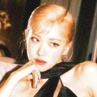 ROSÉ (@roseanance) 's Twitter Profile