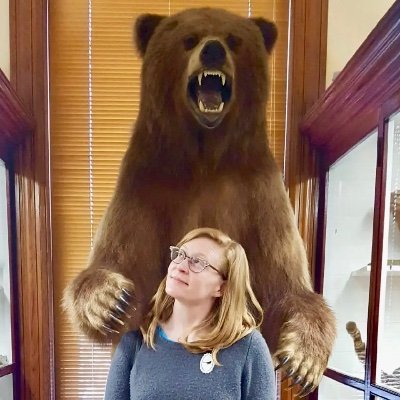 Assoc prof of American studies @ Middlebury College, focusing on art, material culture, museums, natural history, and quirk. She/her. Twitter novice.