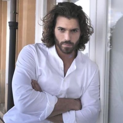 🌿 Fan account - #CanYaman 👑 Kindness, attention and respect.  Speak as if it were standing in front of you 🤍💚