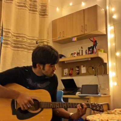 TathagatPal's profile picture. Engineer @apple  Musician 🎹🎸🎤 Chess player ♟️ Artist 🎨