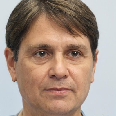 Muda o teu estilo de vida e alcança a liberdade financeira através de copywriting e IA. Estou aqui para ser o teu guia de confiança e pioneiro nesta viagem.