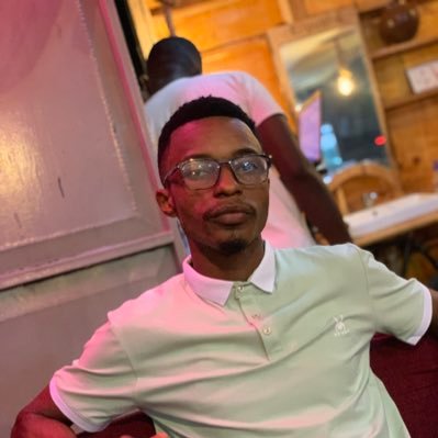 Khamis_167's profile picture. Limits set limitations