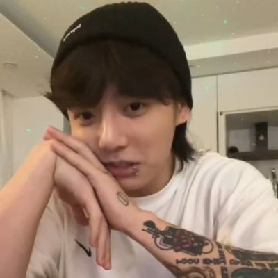 BTS Army - ot7 - back up - fan account 💜