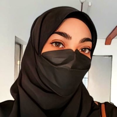 iezzatyielias's profile picture. 