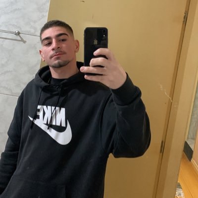 theamorim_'s profile picture. V2