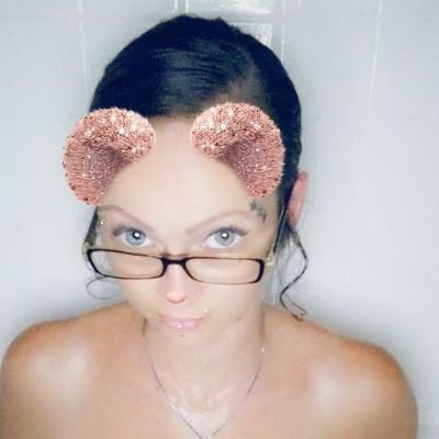 https://t.co/3udbkJj4Ph Come visit me and tell me your naughty fantasies
Come join me for some fun on chaterbate 😘
also have snap avail 😉