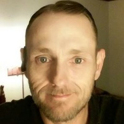 ParkinsDale1976's profile picture. 