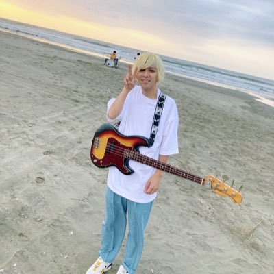 osağe (@osage_band)のベースの人。お酒が全く飲めません。小さいリクガメとデカい猫と暮らしてます。