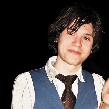 Libra with a love for MCR, FOB, Ghost, movies & Ryan Ross. 24 | English & 日本語 | They/Them