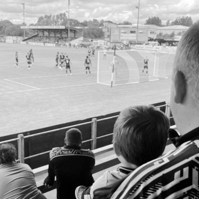 @burtonalbionfc ST Holder 💛🖤 - @England Travel Club Member Since 2018 🏴󠁧󠁢󠁥󠁮󠁧󠁿 - Oscar Noel 04.02.21 💙 - Current Grounds - 552 (92/92)