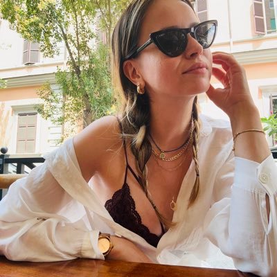 cnsuztrk's profile picture. 