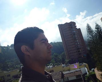 Soy Licenciado en Biología y Química, Además soy Médico, honesto, sincero, respetuoso, cariñoso, bueno mi confianza está en Dios. El Altísimo es mi guerrero.