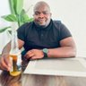 Djvutlhari's profile picture. Some people will only love you as much as they can use you. Their loyalty ends where the benefits stop😨💔😥