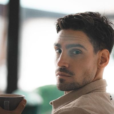 23 primaveras
☀️🏝️🍸✖️✖️✖️
Munro
tw nuevo perdí el anterior