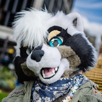 Character account for Camden Raccoon! / She/They / 21 / personal account - @IttyBittyGrem / Suit by Hatsune Miku / PFP 📸 - @KafesCoffeeCat