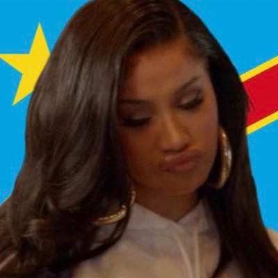 SecretlyDrUmar's profile picture. she/any