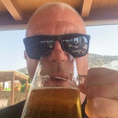 Proud MCFC fan. Hates liars and bullshitters. Love my family and partial to a liquid refreshment at times.Don’t waste time on me asking for cards,crypto etc