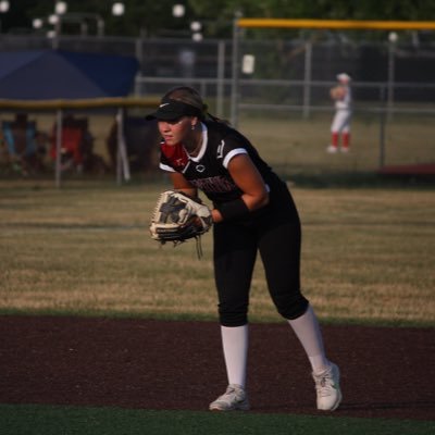 EmmaFrye_2024's profile picture. TWHS alumni // TWHS softball coach // class of 2024