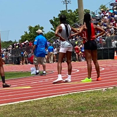 Handley High School 🐅🐾| Class Of 2024 ❤️| Track & Field🫶🏼| 1 &200⏱-12.93 , 26.66( 11th grade year ) | Senior Year 💪🏽| Volleyball 🏐 |