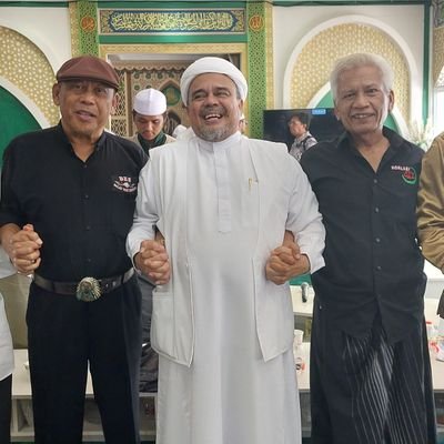 damaiharilubis6's profile picture. Pengamat Hukum & Politik Mujahid 212

Komentator Perilaku Pejabat Publik Dalam
Kerangka Patuhi Pasal 28 UUD. 1945

Khianati ulama sholeh beresiko neraka‼️