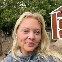 Presley (@presleypulp) 's Twitter Profile