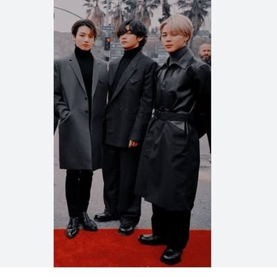 eu sou descentes de japonês italiano português e holandesa sou fã de kpop pop sertanejo e
🥰🥰😍😍😘😘