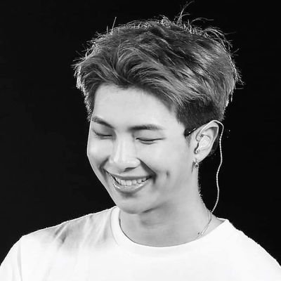 Life isn't about speed it's about direction - Kim Namjoon 💫 For BTS & BTS Only ✨

🃏👨‍🚀💙🪞🥢7️⃣ꪜ