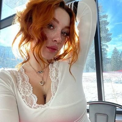 HartRebecc35659's profile picture. 