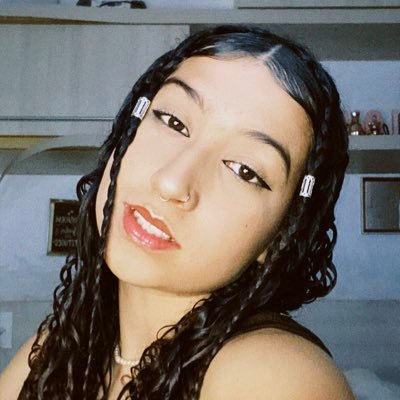 namorando a mulher mais incrível que já conheci 🏳️🌈