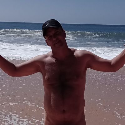 https://t.co/xaNjbwEeT3
Nudista convicto.
Privacy postagens amadoras com pouca edição.
Um URSO COROA, que gosta de bater punheta e ficar pelado.