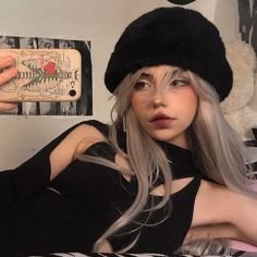 aurora_boreau's profile picture. primeiramente vai se foder segundamente vem me foder
//rp acc